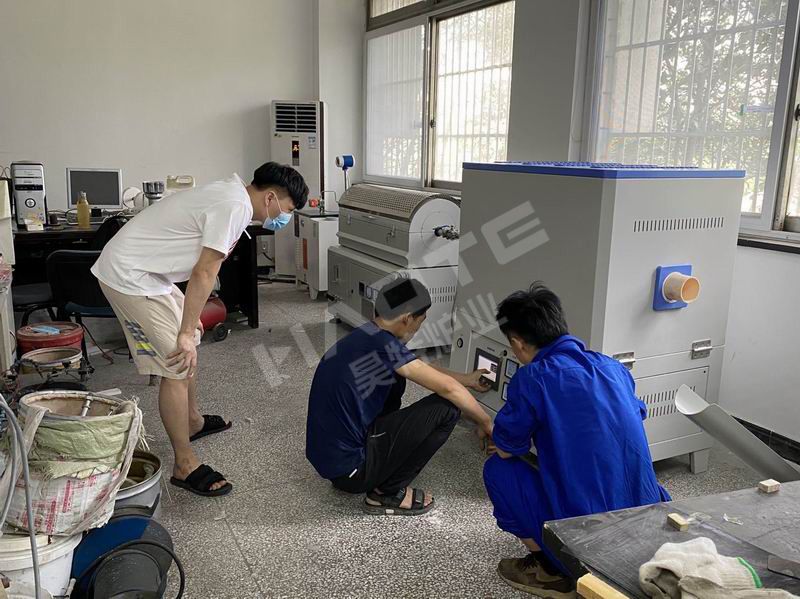 西南交（jiāo）通大學（xué）管式爐客戶案例